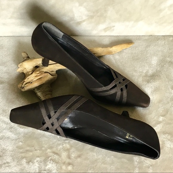 🎉Stuart Weitzman Suede Crisscross Classic Pumps - Picture 1 of 8